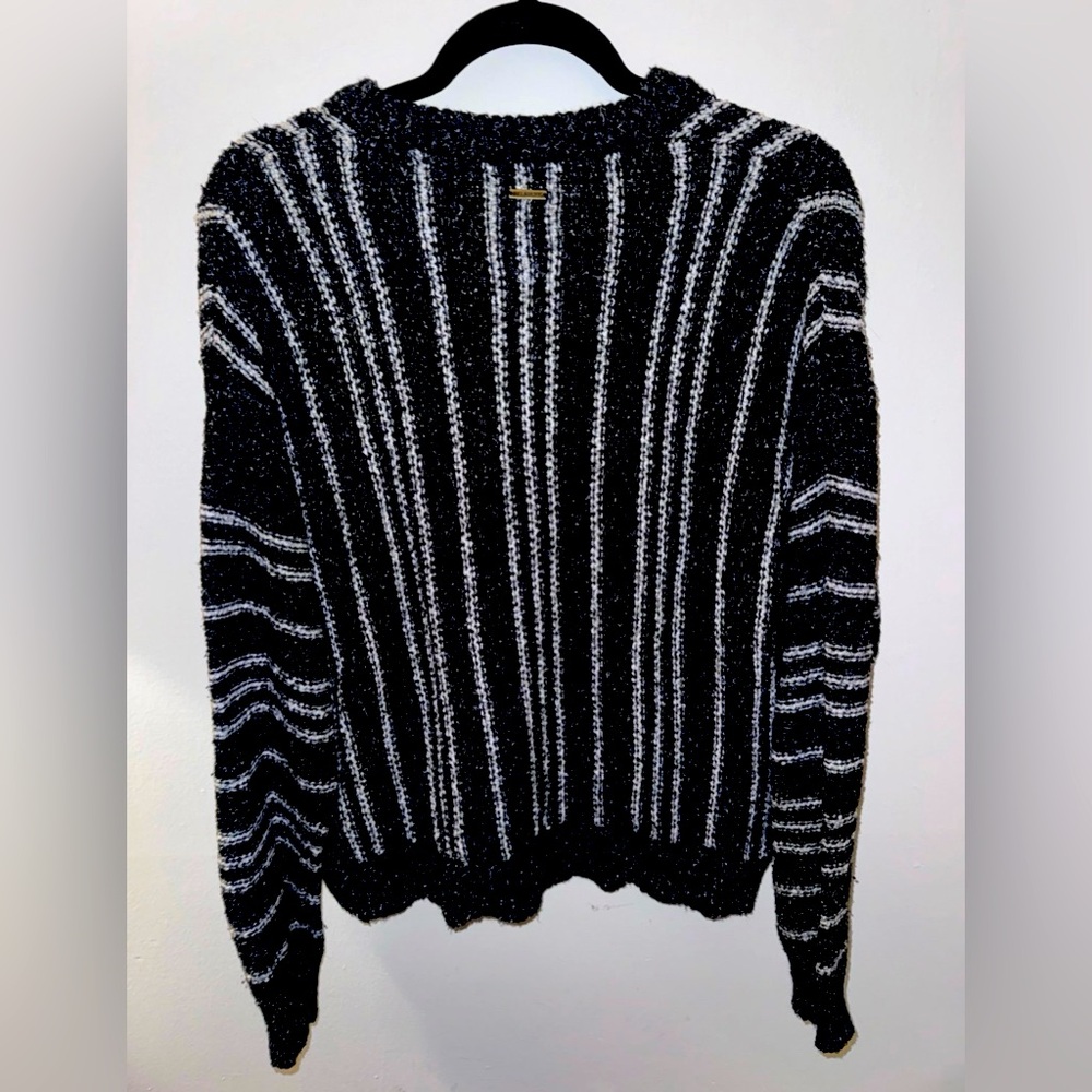 Sweater - Picture 2 of 4